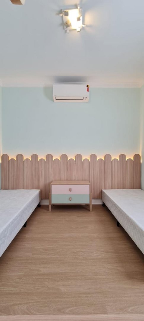 Quarto de meninas. Dois quartos, mas só um desejo, dormir, brincar e festas do pijama juntas...